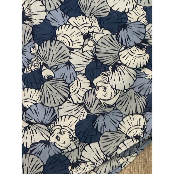 Disney Little Mermaid Sebastian Flounder Hawaiian Button-Up Shirt Size XS - Picture 4 of 5